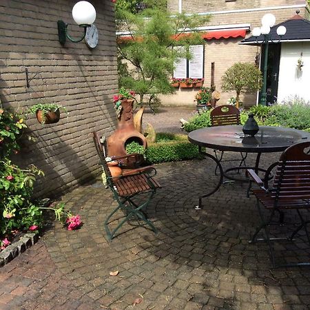 De Aremberg Bed and Breakfast Waalre Eksteriør billede