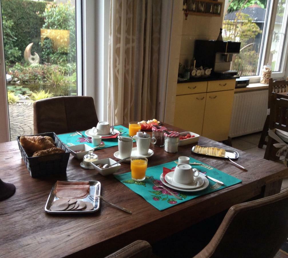 De Aremberg Bed and Breakfast Waalre Eksteriør billede